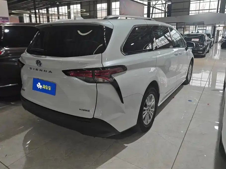 Toyota Sienna 2022 из CN, фото 10
