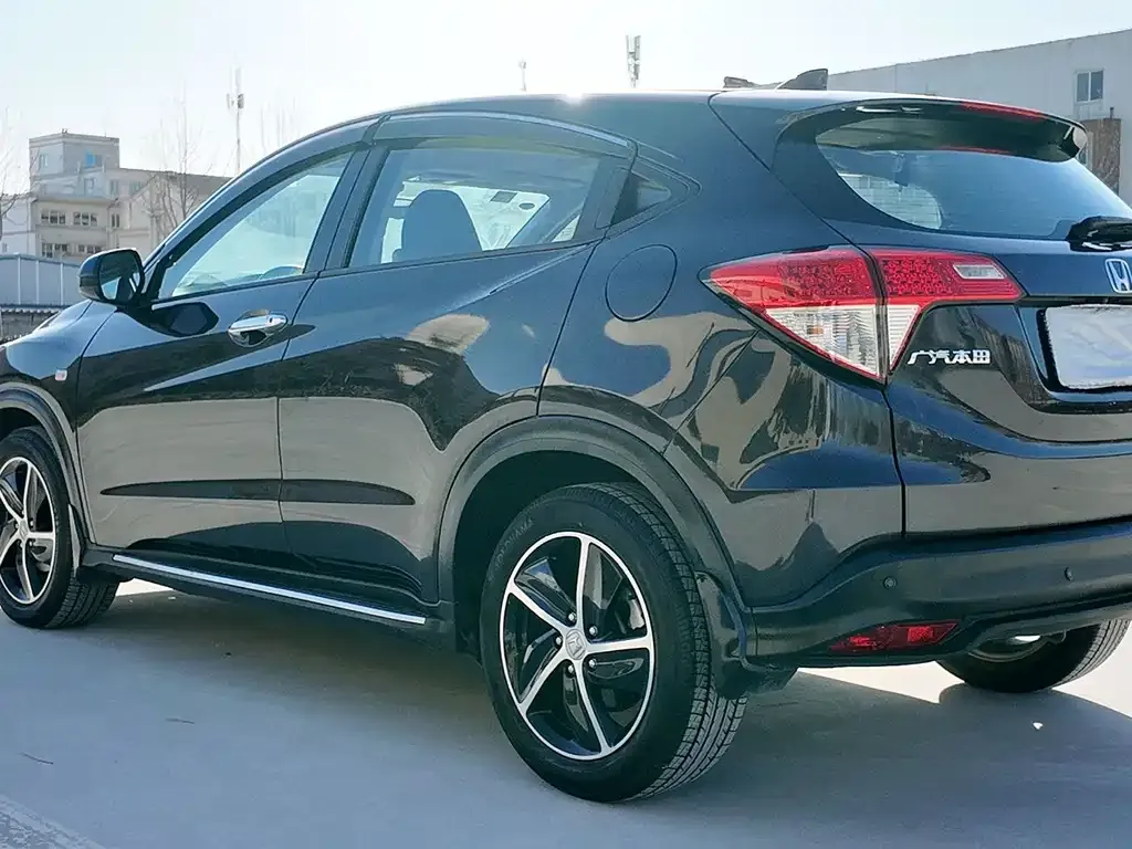 Honda Vezel — фото 6