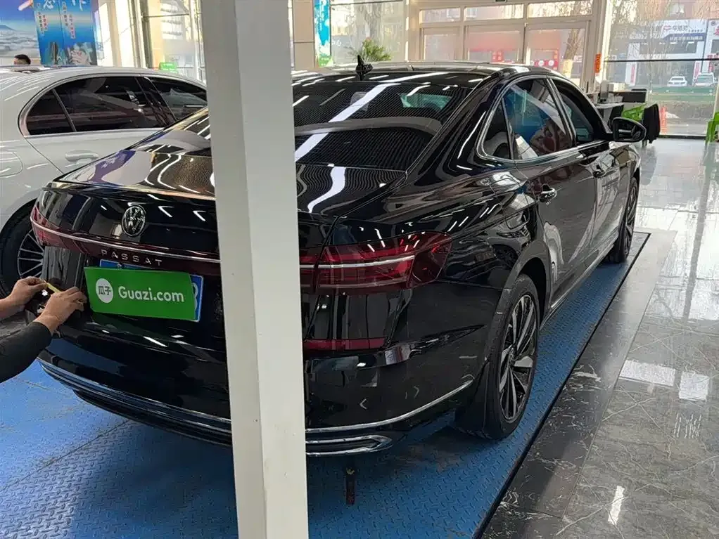 Volkswagen Passat — фото 9