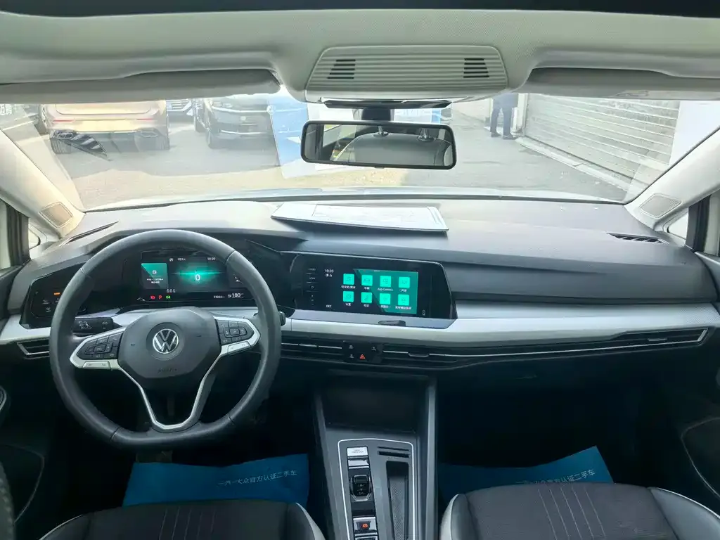 Volkswagen Golf 2023 из CN, фото 4