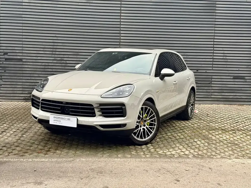 Porsche Cayenne Hybrid — фото 1