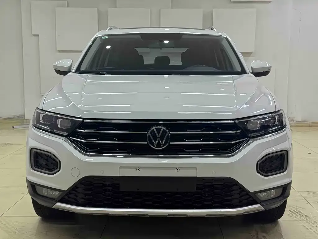 Volkswagen T-Roc — фото 7