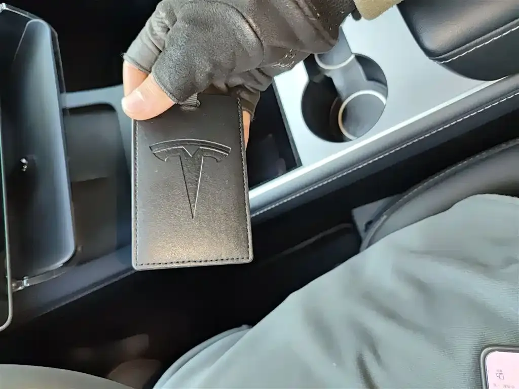 Tesla Model Y 2023 из CN, фото 9