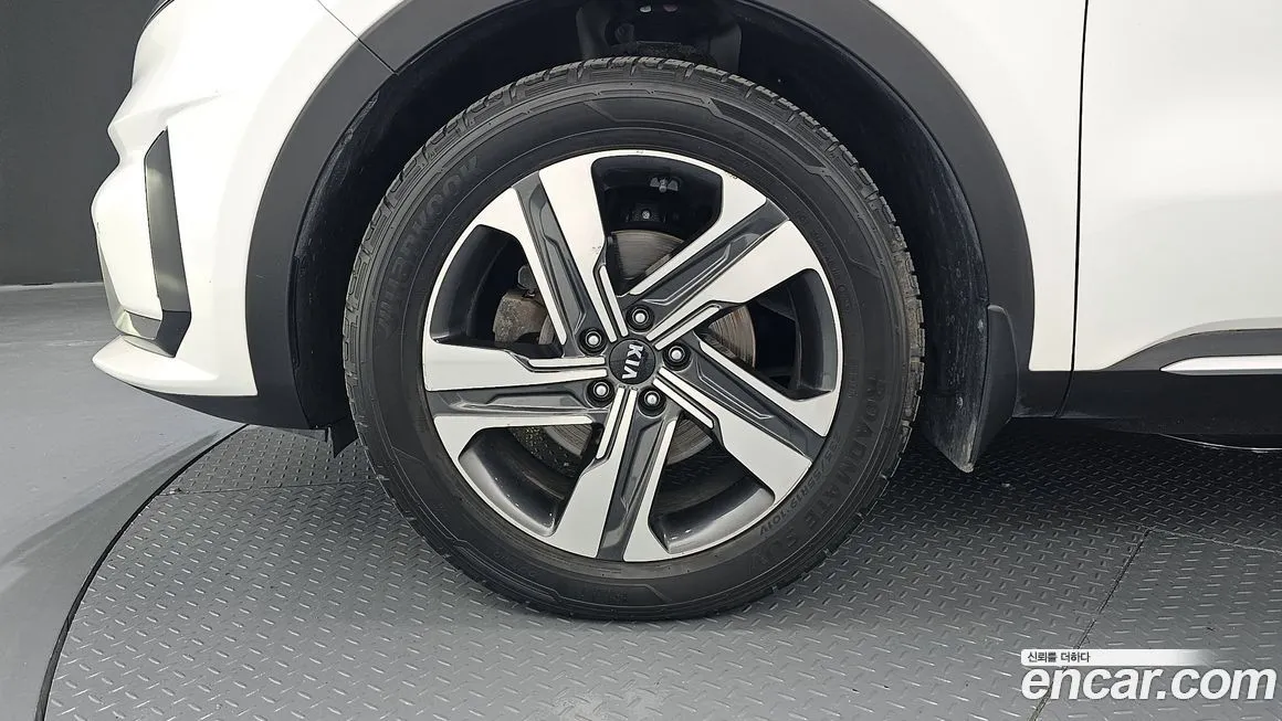 Kia Sorento — фото 9