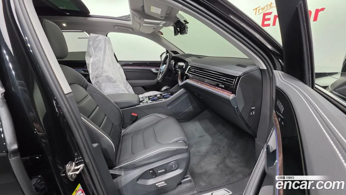 Volkswagen Touareg 2026 из KR, фото 4