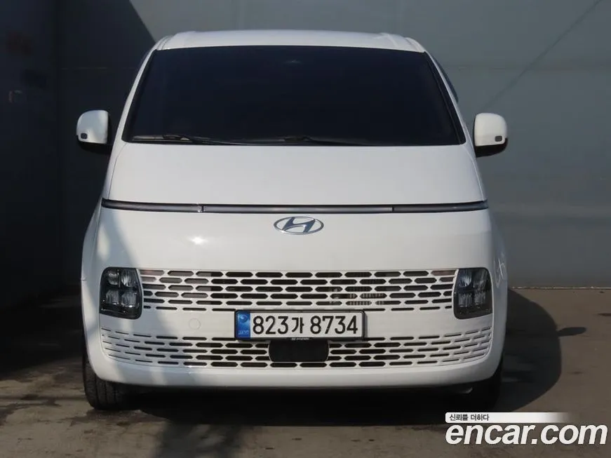 Hyundai Staria 2023 из KR, фото 3