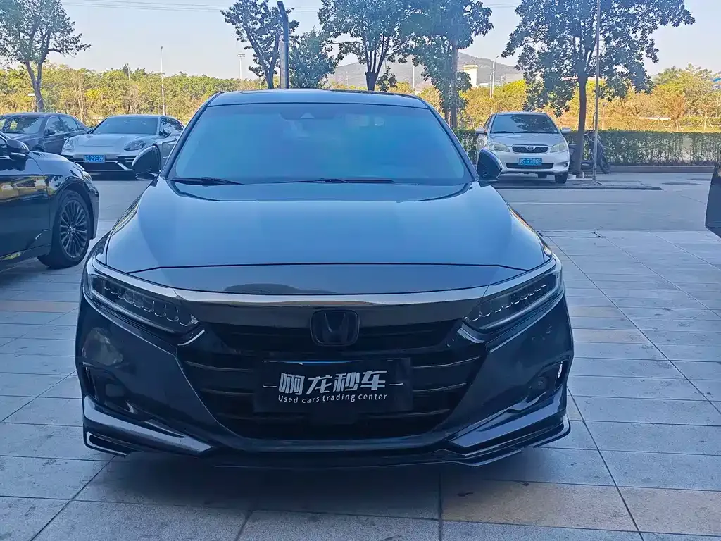 Honda Accord — фото 7