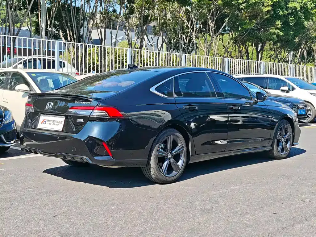 Honda Inspire — фото 9