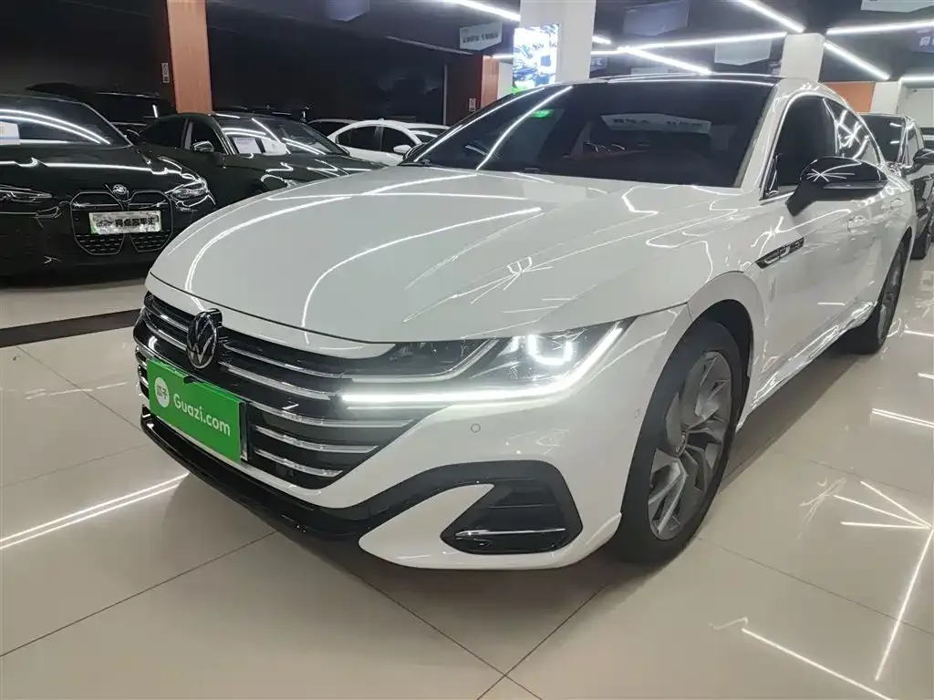 Volkswagen CC 2024 из CN, фото 1