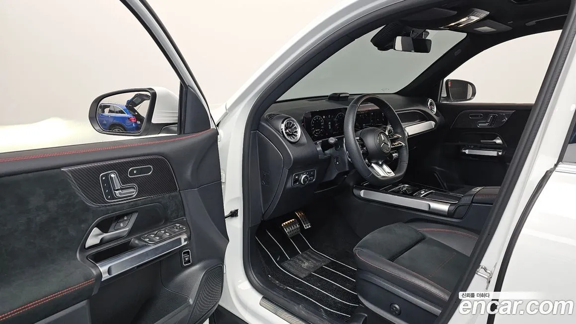 Mercedes-Benz GLB-Class — фото 10