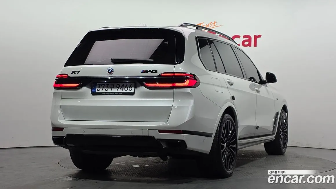 BMW X7 — фото 2