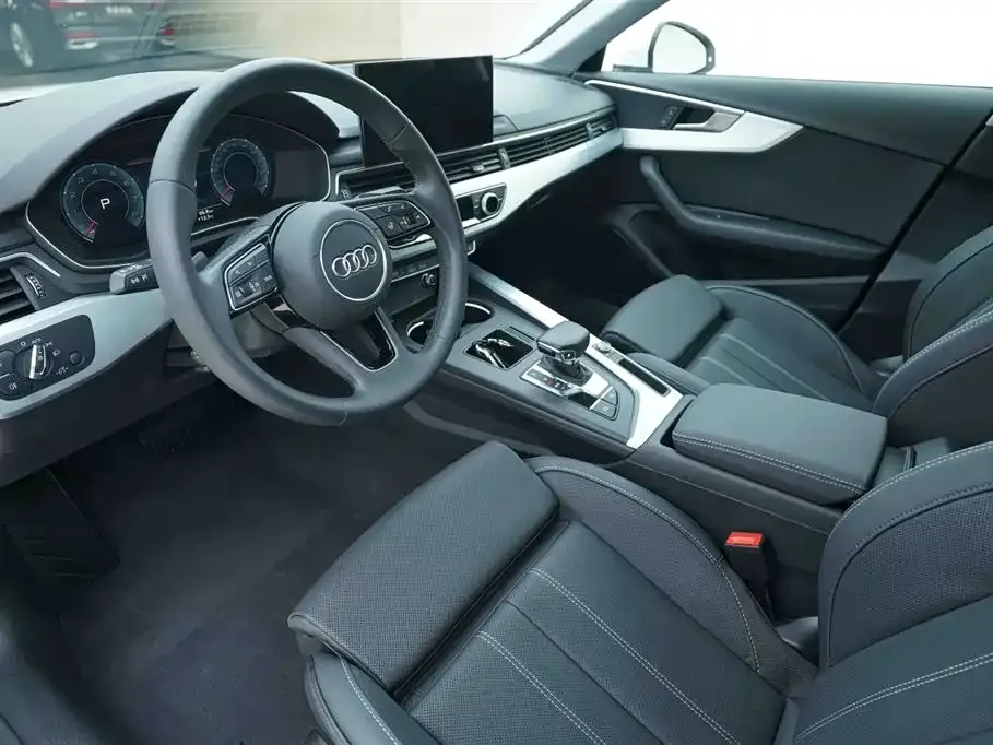 Audi A4L 2023 из CN, фото 10