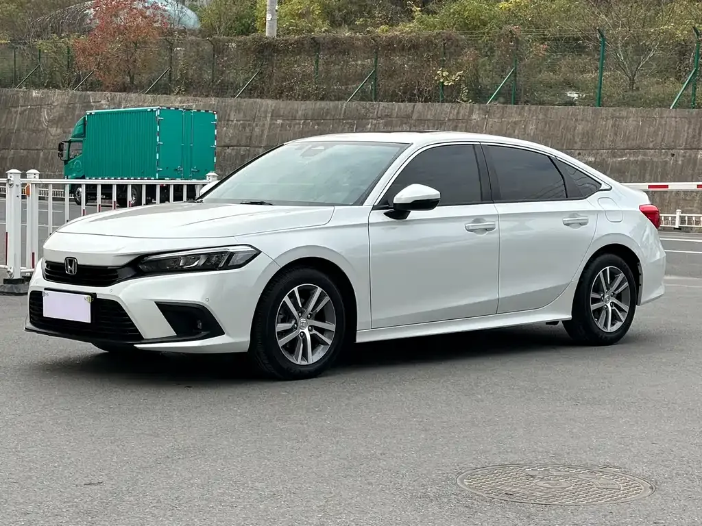 Honda Civic — фото 1