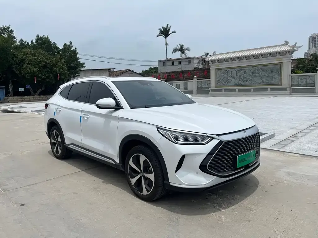 BYD PLUS New Energy — фото 3