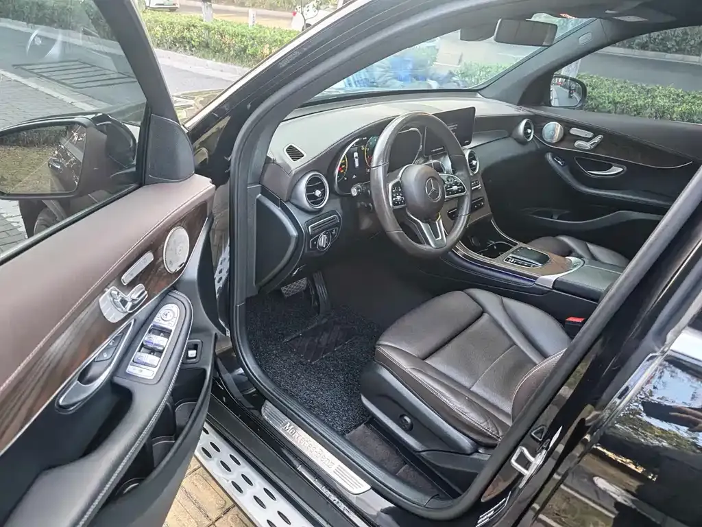 Mercedes-Benz GLC 2021 из CN, фото 2