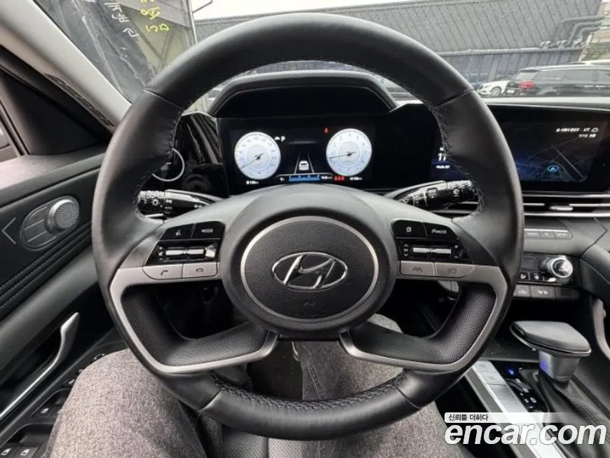 Hyundai AVANTE — фото 8
