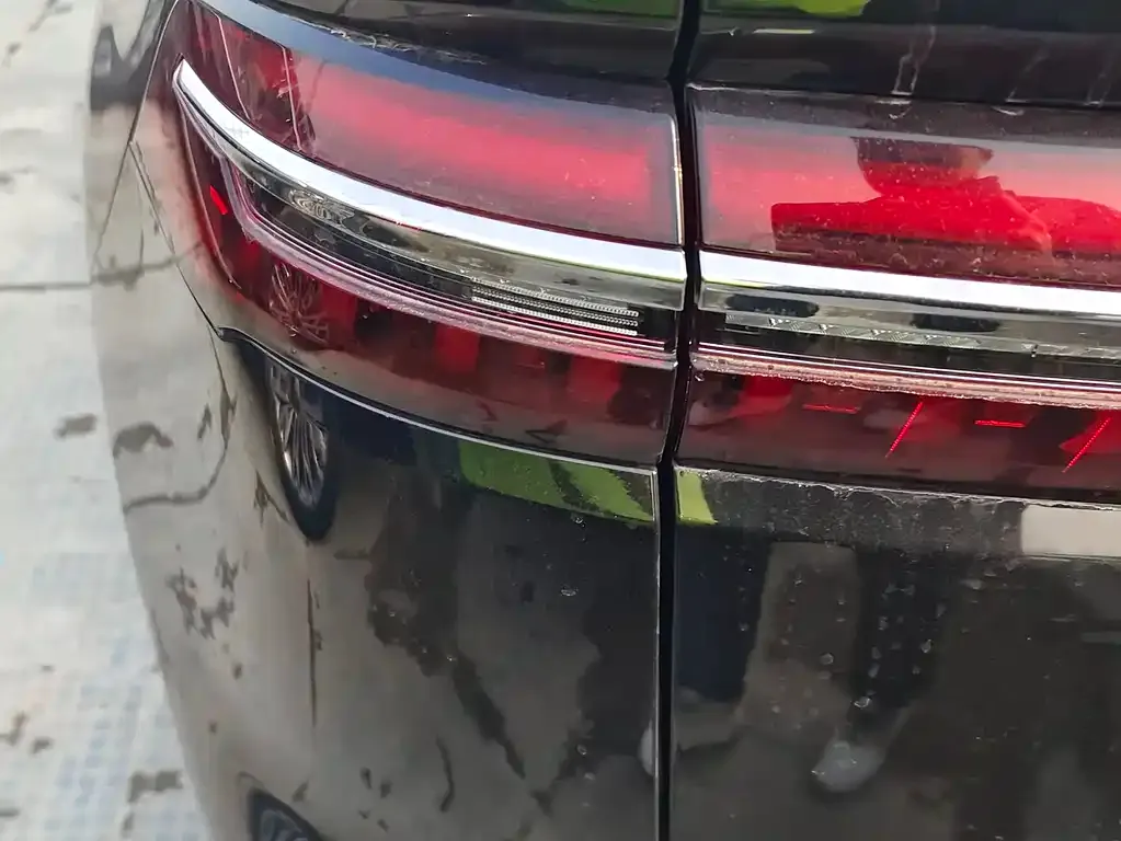 Geely Xingyue L 2024 из CN, фото 3