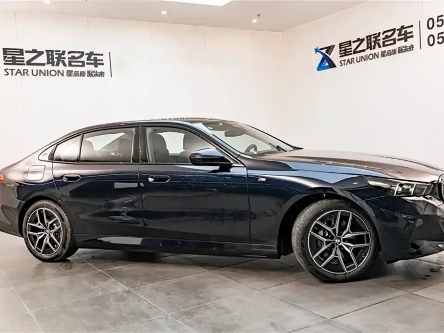 BMW i5 2026 из CN, фото 9