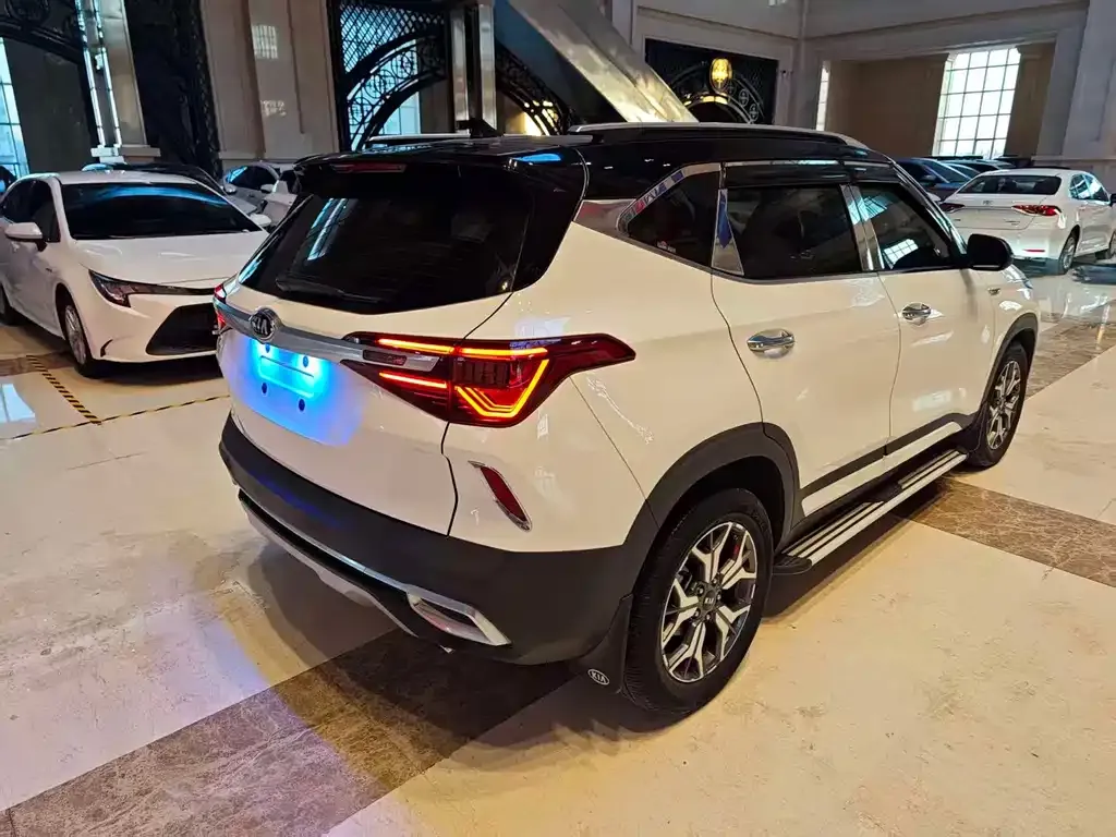 Kia KX3 2021 из CN, фото 4