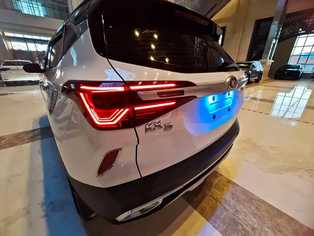 Kia KX3 2021 из CN, фото 8