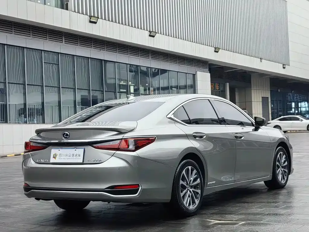Lexus ES 2022 из CN, фото 2