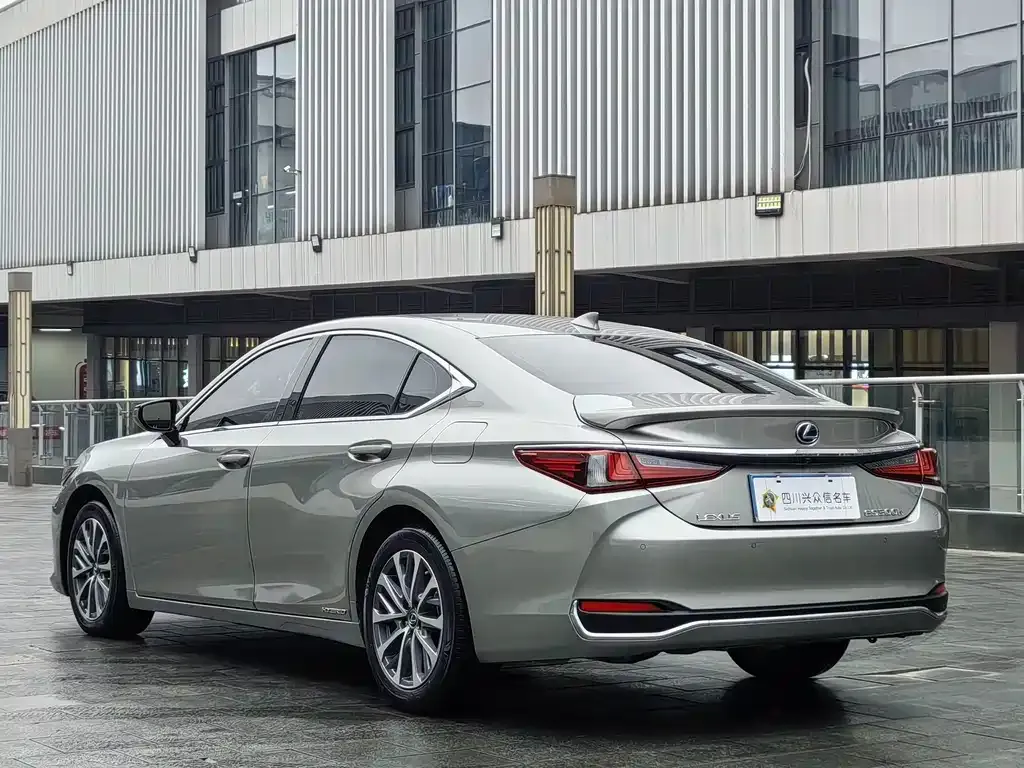Lexus ES 2022 из CN, фото 9