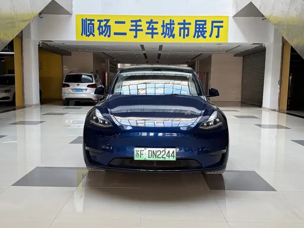Tesla Model Y — фото 2