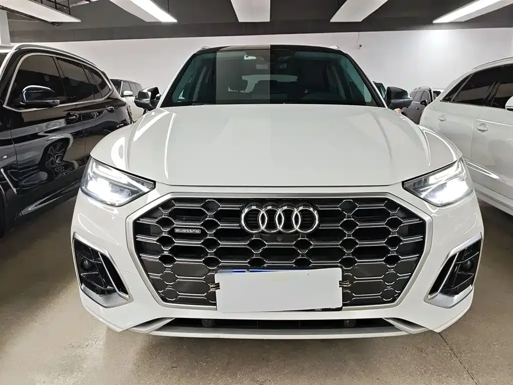 Audi Q5L 2021 из CN, фото 2