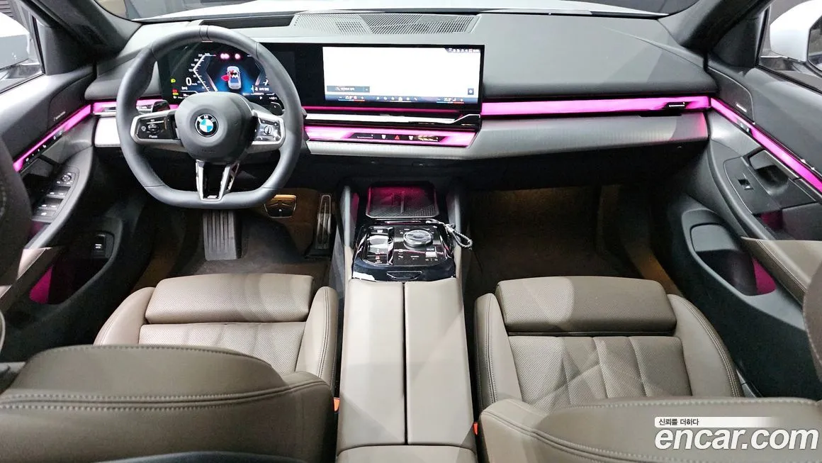 BMW 5-Series — фото 10