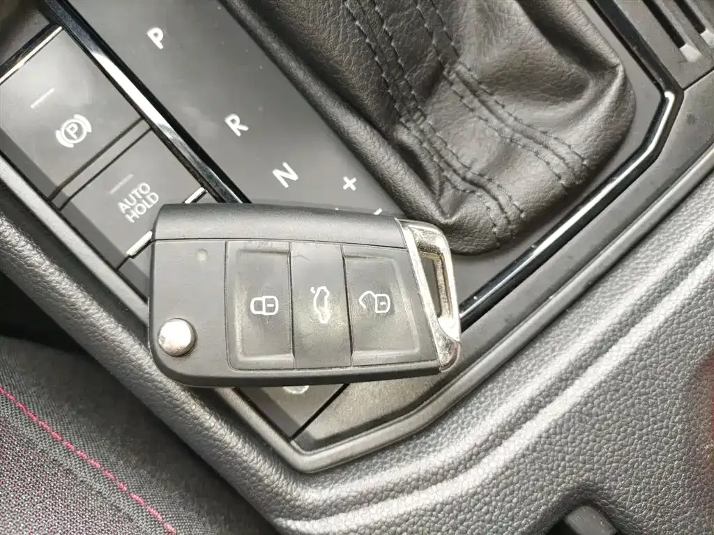 Volkswagen Lavida 2024 из CN, фото 4