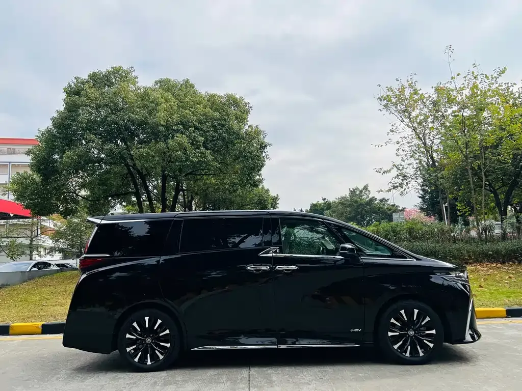 Toyota Alphard 2024 из CN, фото 5
