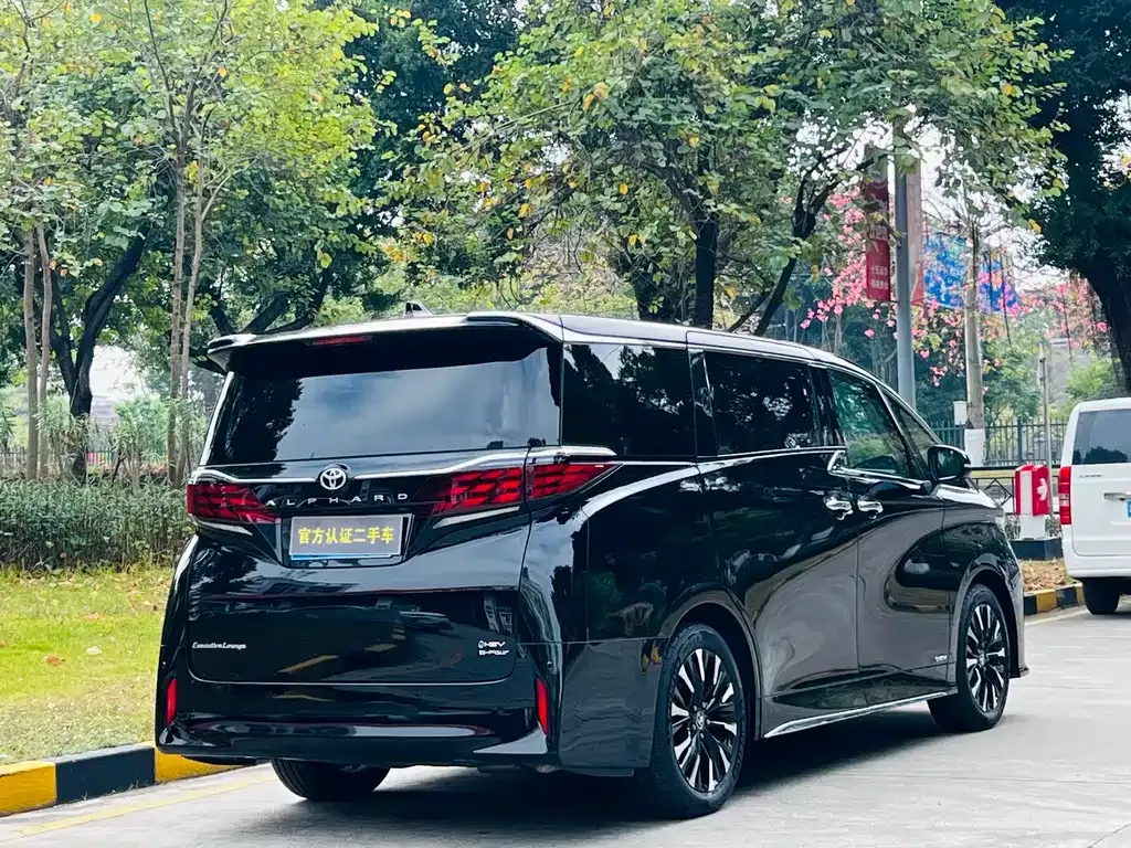Toyota Alphard 2024 из CN, фото 7
