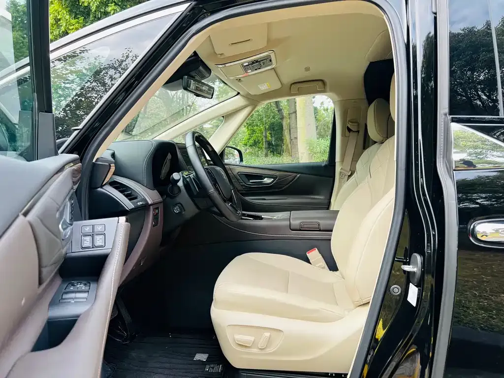 Toyota Alphard 2024 из CN, фото 3