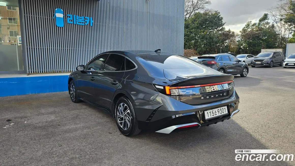 Hyundai Sonata 2024 из KR, фото 3