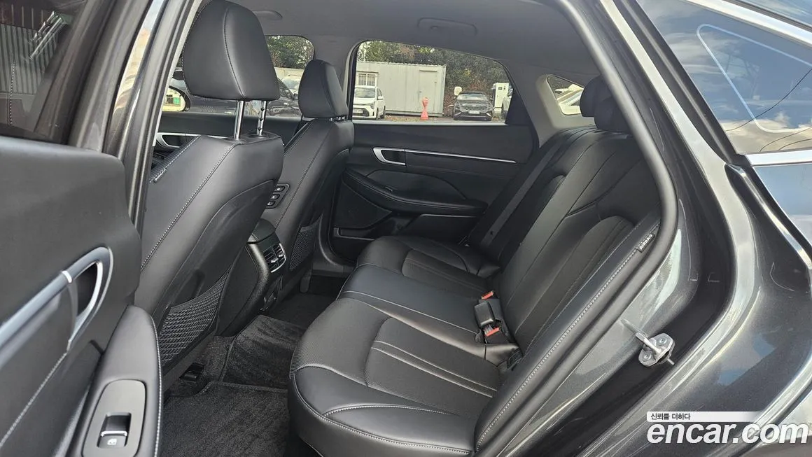 Hyundai Sonata 2024 из KR, фото 2
