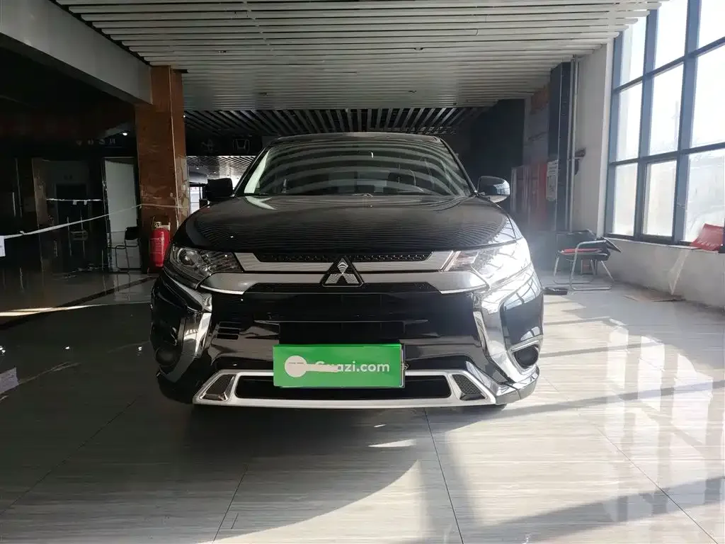 Mitsubishi Outlander 2022 из CN, фото 7