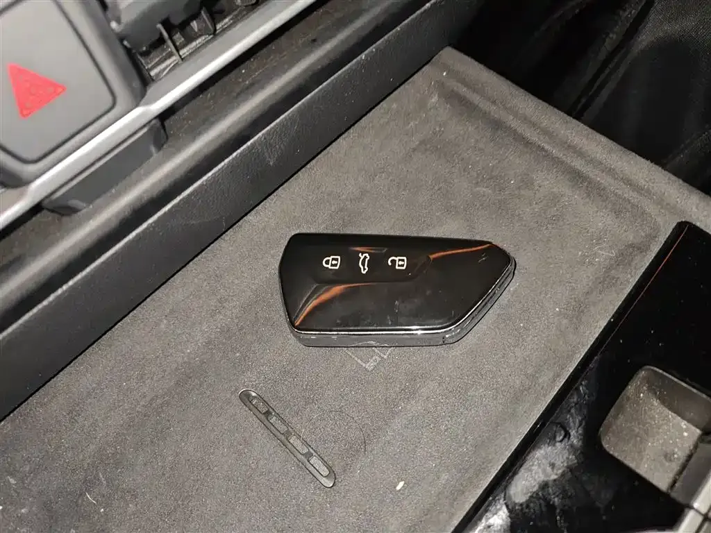 [object Object] Tiguan L 2024 из CN, фото 9