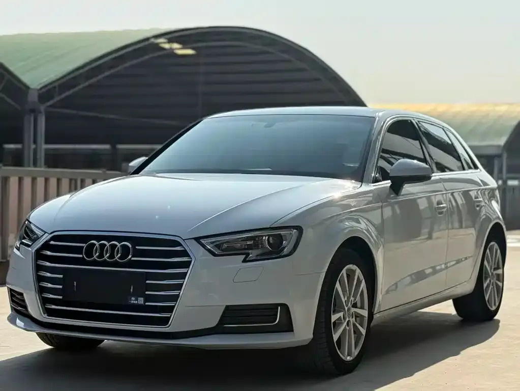 Audi A3 2021 из CN, фото 1