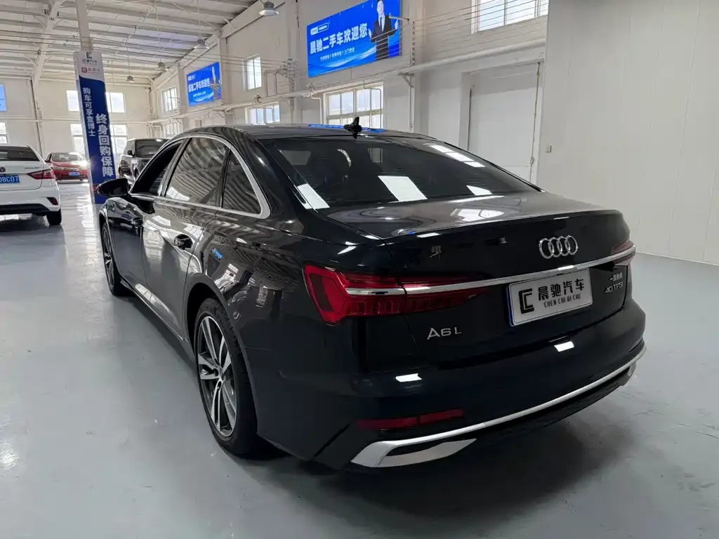 Audi A6L — фото 6