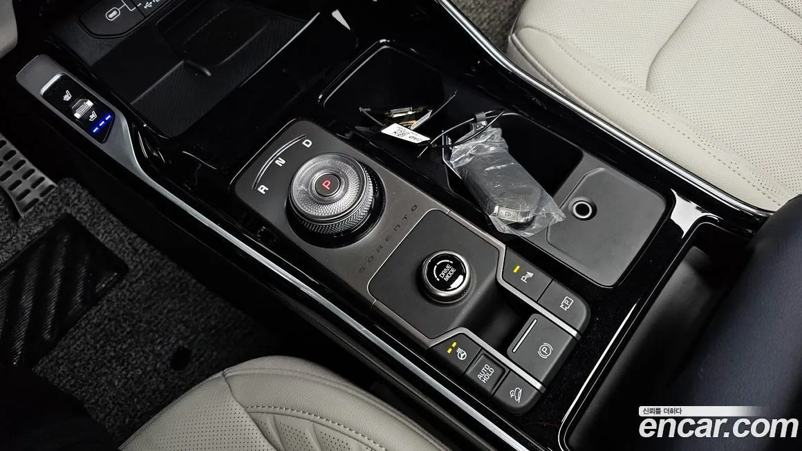 Kia Sorento — фото 5