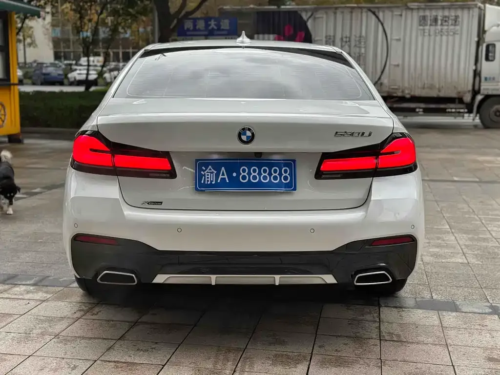 BMW 5 Series — фото 4