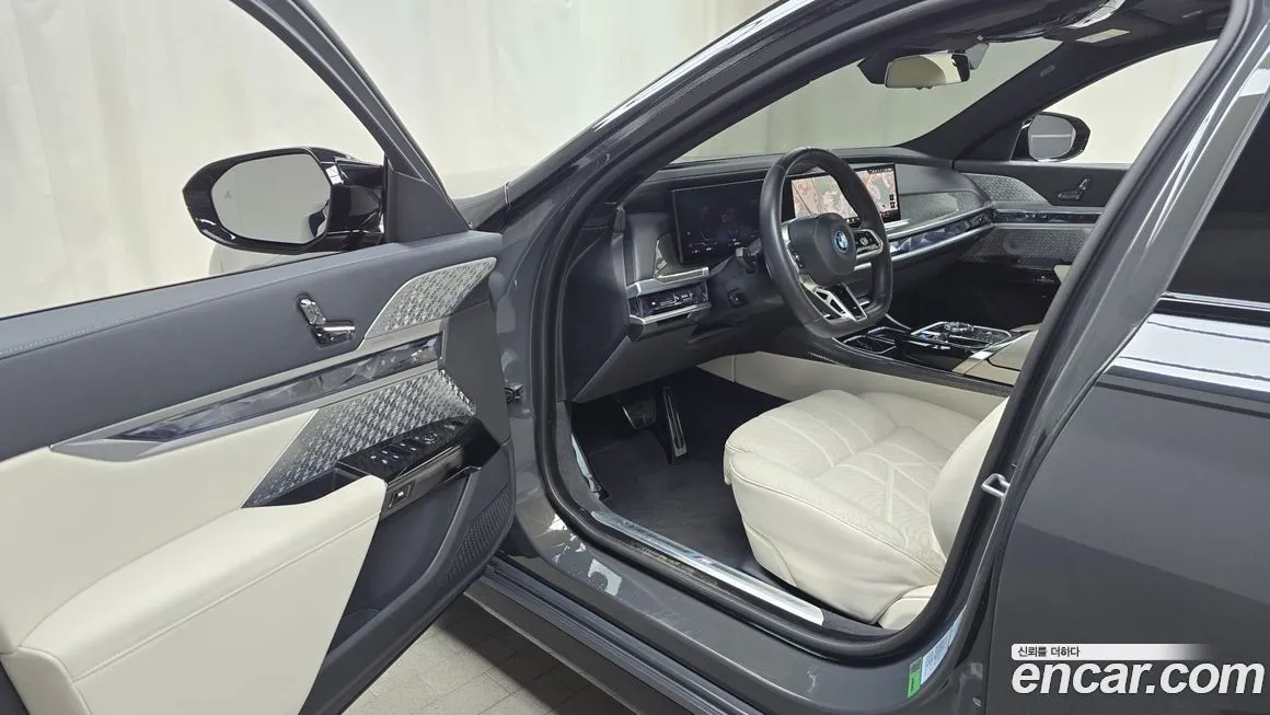 BMW i7 2025 из KR, фото 2