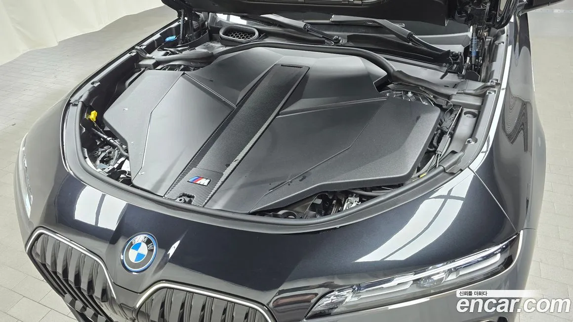 BMW i7 2025 из KR, фото 10