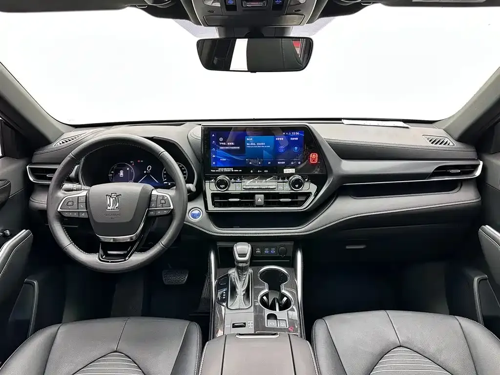 Toyota Crown Kluger 2022 из CN, фото 7