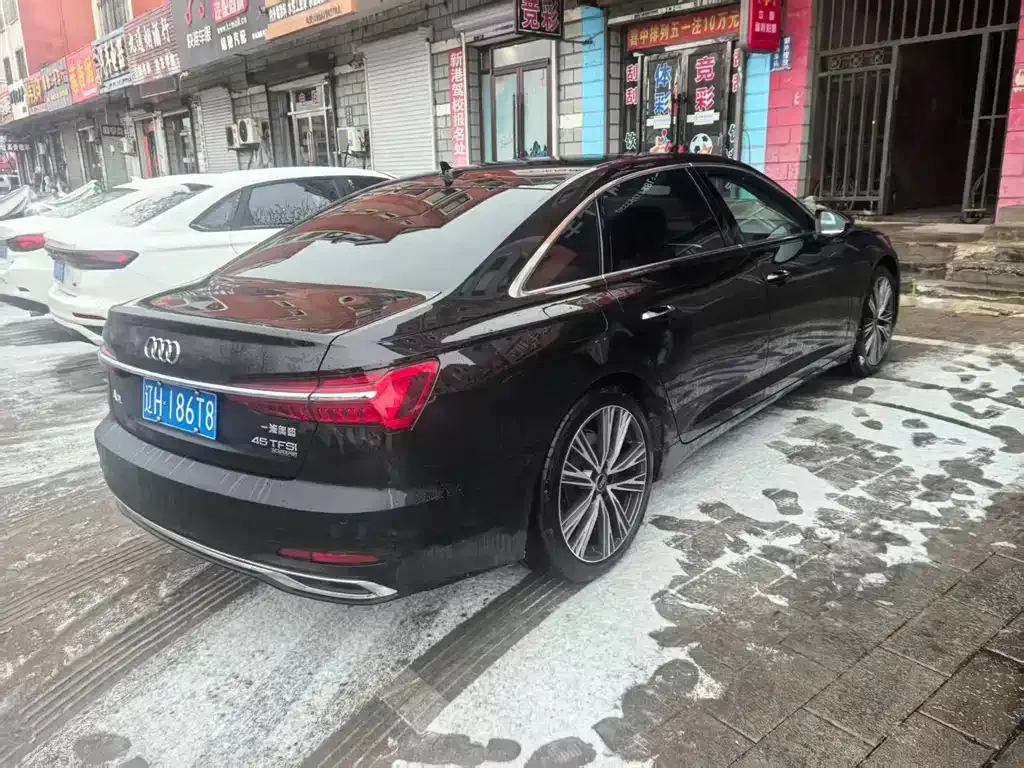 Audi A6L 2023 из CN, фото 9