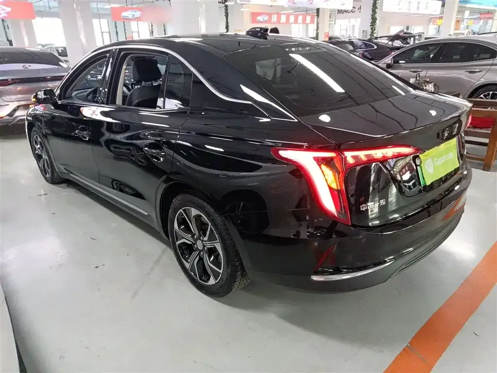 Hongqi E-QM5 — фото 3