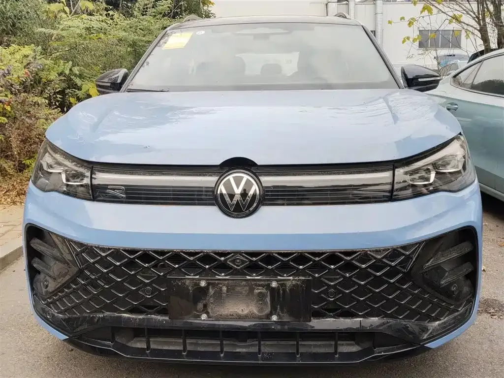 Volkswagen Tiguan L 2024 из CN, фото 8