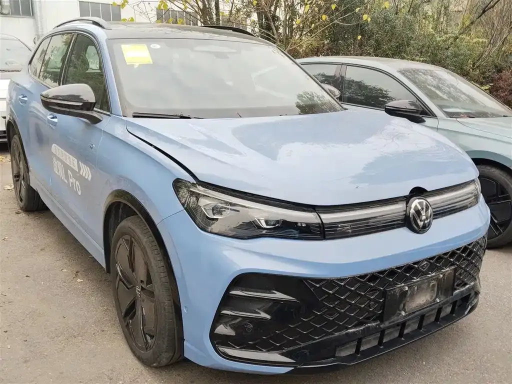 Volkswagen Tiguan L 2024 из CN, фото 4
