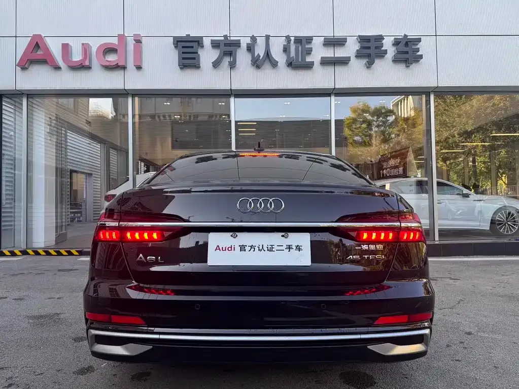 Audi A6L — фото 9