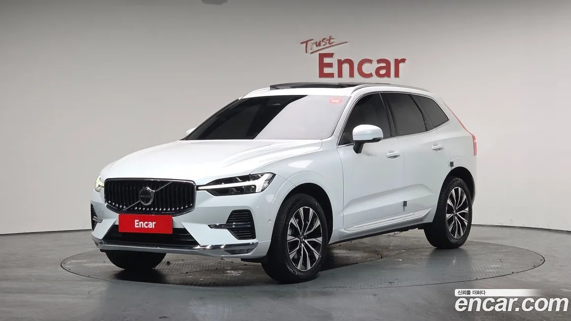 Volvo XC60 — фото 1